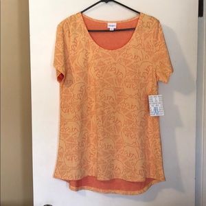 LuLaRoe NWT Classic Tee